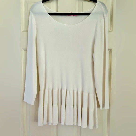 Lilly Pulitzer Sweaters - LILLY PULITZER Women's Celene Peplum White Lightweight Sweater Xl